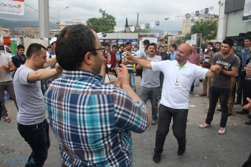 Yoğun katılımın yaşandığı şenlikte ustaların yarışmaları şenliğin en dikkat çeken kısmı oldu